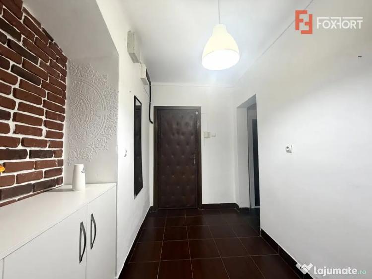 Apartament cu 2 camere decomandat în Central