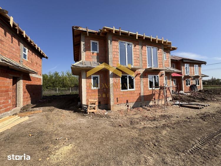 Casă cu 3 camere cu Teren 200 Mp în Remetea Mare