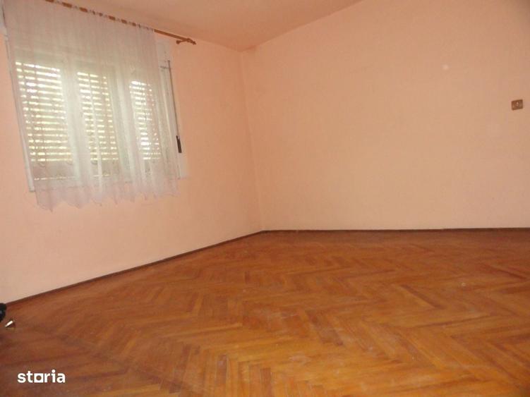 Casă cu 4 camere în Gai