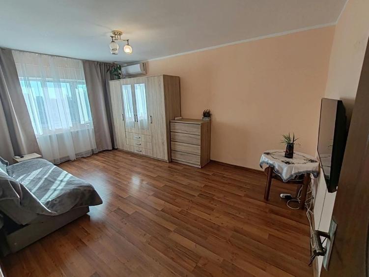 Garsonieră decomandată în Nicolina