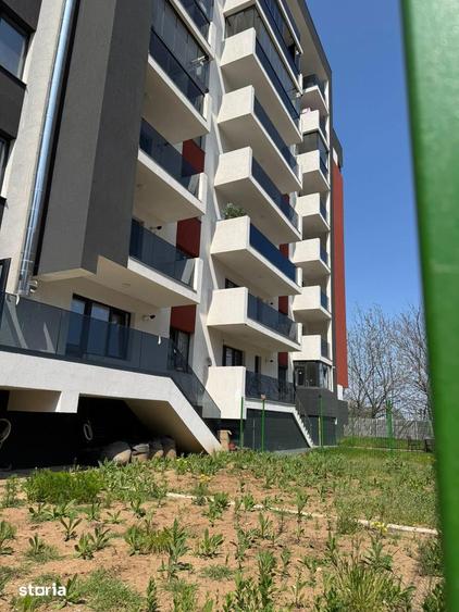 Apartament cu 2 camere decomandat în Apărătorii Patriei