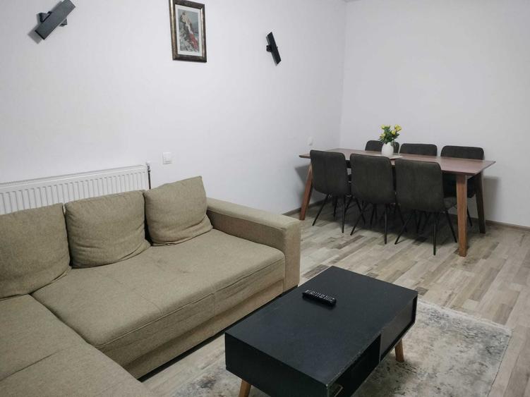Apartament cu 3 camere decomandat în Sânpetru