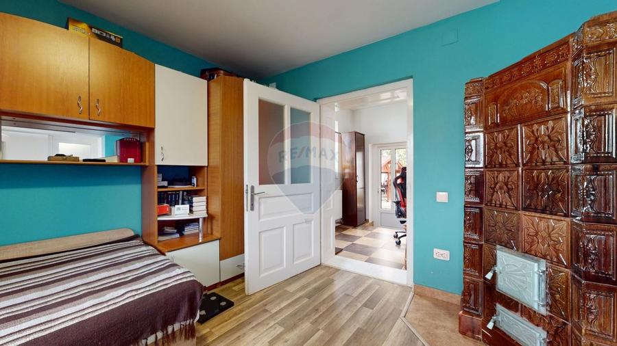 Casă individuală cu 4 camere cu Teren 1004 Mp în Hărman