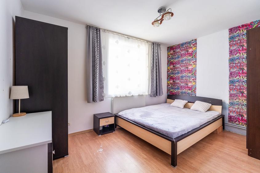 Apartament cu 3 camere semidecomandat, mobilat în Central