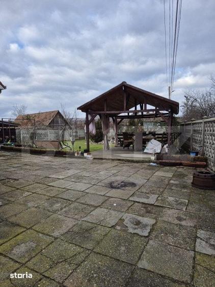Casă cu Teren 600 Mp în Central