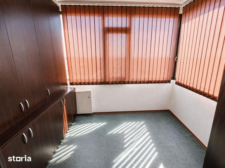 Apartament cu 2 camere decomandat în Micro 40