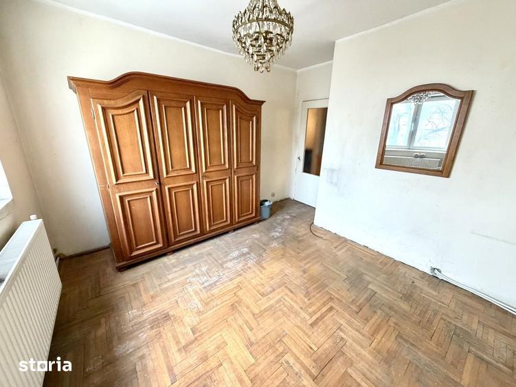 Apartament cu 3 camere decomandat în Central