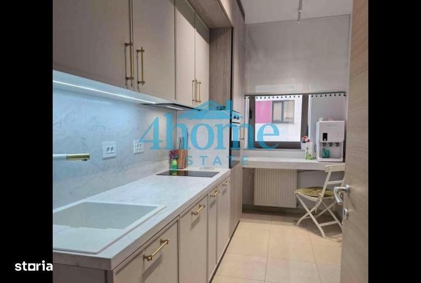 Apartament cu 3 camere semidecomandat în Politehnica