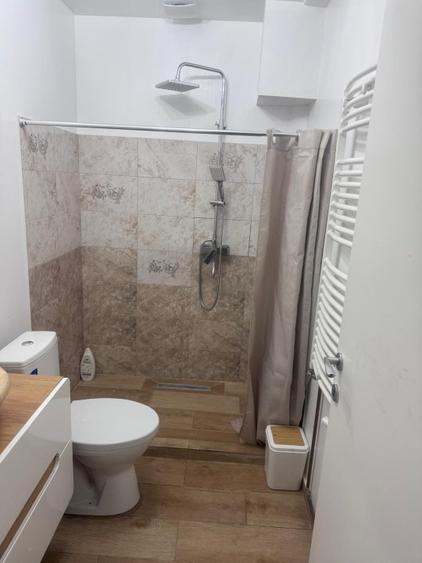 Casă individuală cu 6 camere cu Teren 170 Mp în Cotroceni