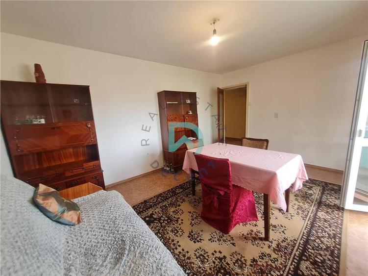 Apartament cu 2 camere decomandat în Noua
