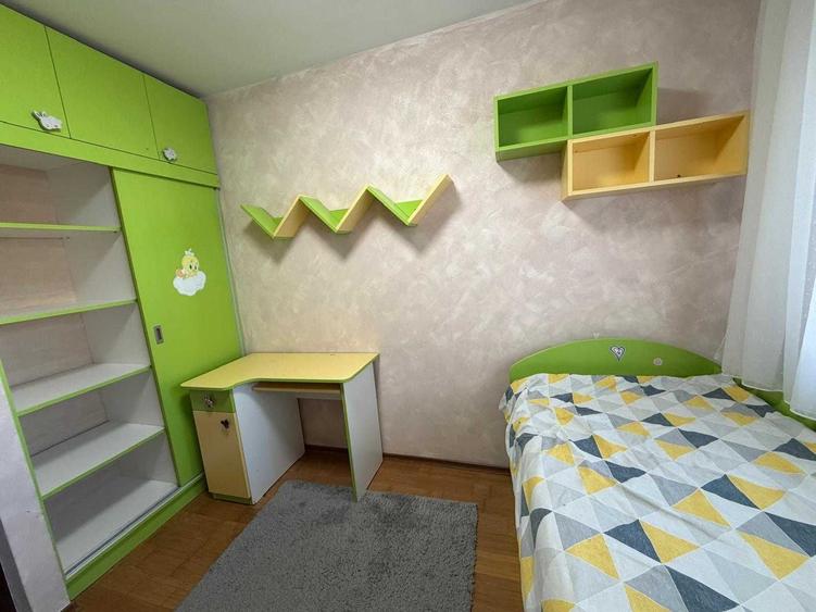 Apartament cu 3 camere decomandat în Alexandru cel Bun