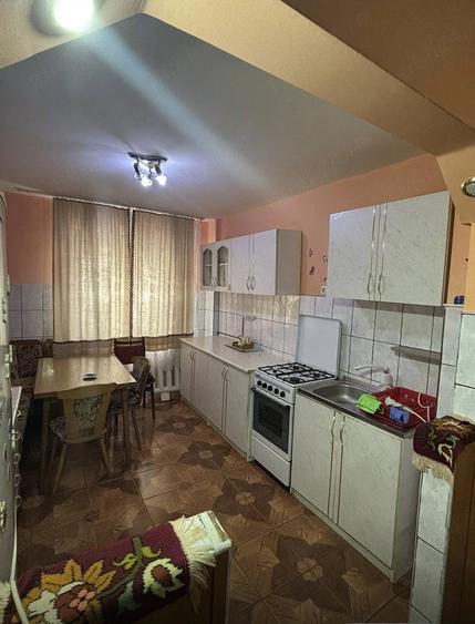 Apartament cu 2 camere decomandat în Exterior Vest