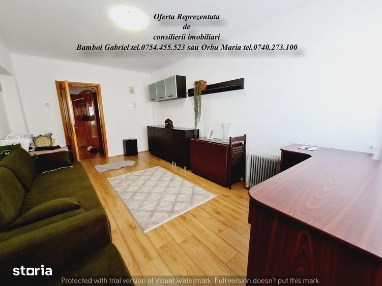 Apartament cu 4 camere decomandat în Piața Unirii