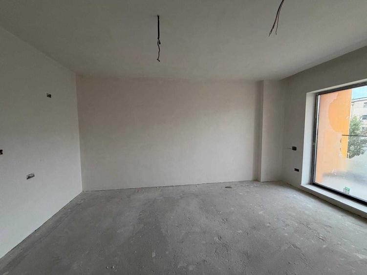 Apartament cu 2 camere decomandat în Faleza Nord