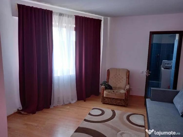 Apartament cu 2 camere decomandat în Berceni