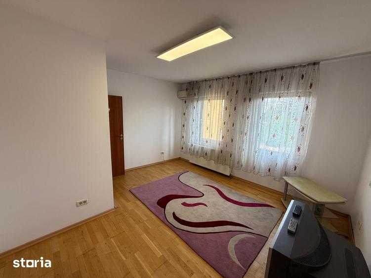 Casă cu 5 camere cu Teren 650 Mp în Chiajna