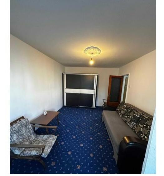 Apartament cu 3 camere decomandat în Dristor