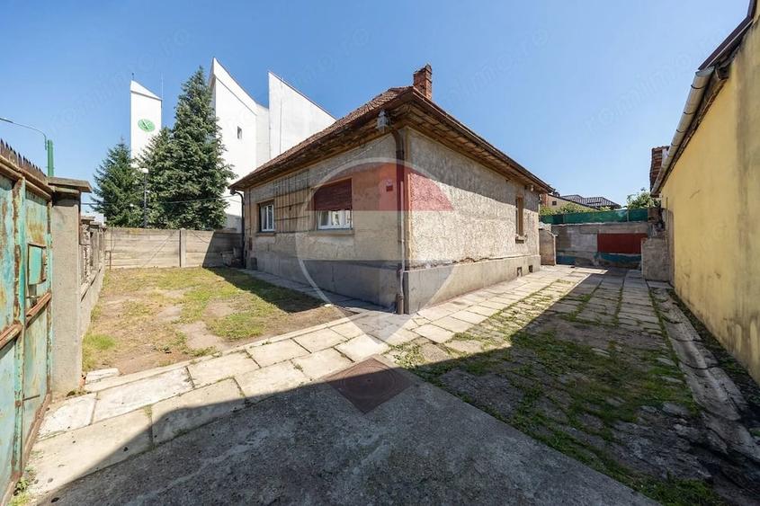Casă cu 3 camere cu Teren 369 Mp în 13 Decembrie