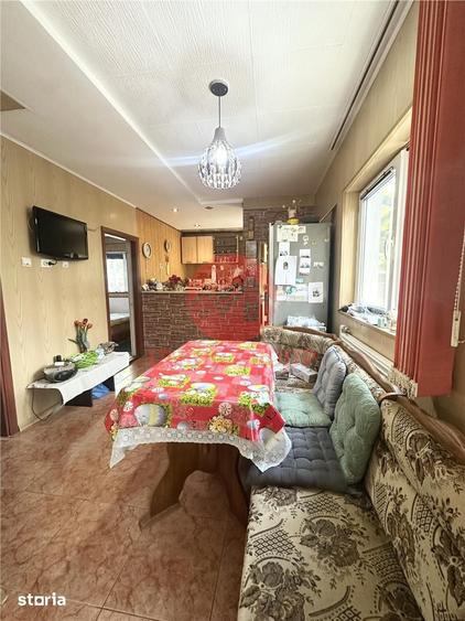 Casă cu 3 camere cu Teren 215 Mp în Lumina