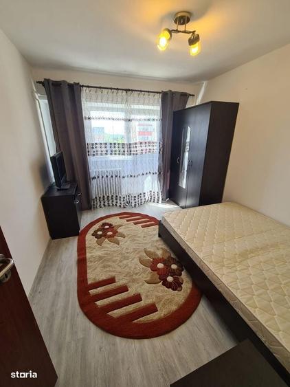 Apartament cu 3 camere decomandat în Alexandru Obregia