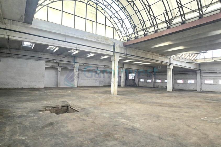 Spațiu industrial, de 10,000 mp, în Centura