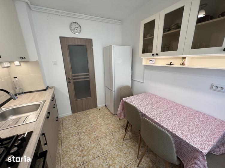 Apartament cu 3 camere decomandat în Vasile Aaron