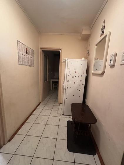 Apartament cu 3 camere decomandat, mobilat în Decebal