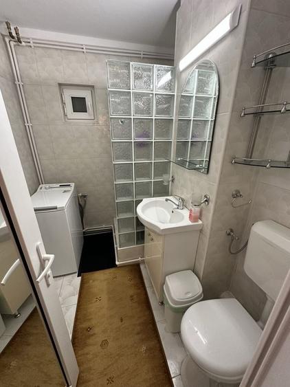 Apartament cu 2 camere în Lazu