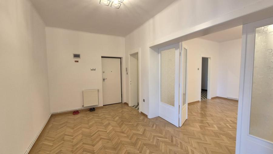 Apartament cu 2 camere circular, mobilat în Centrul Istoric