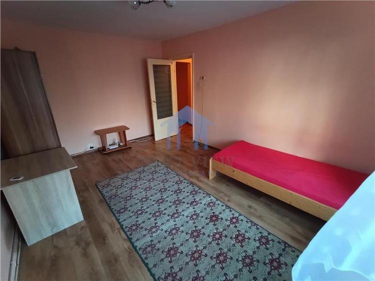 Apartament cu 3 camere decomandat în Mărăști