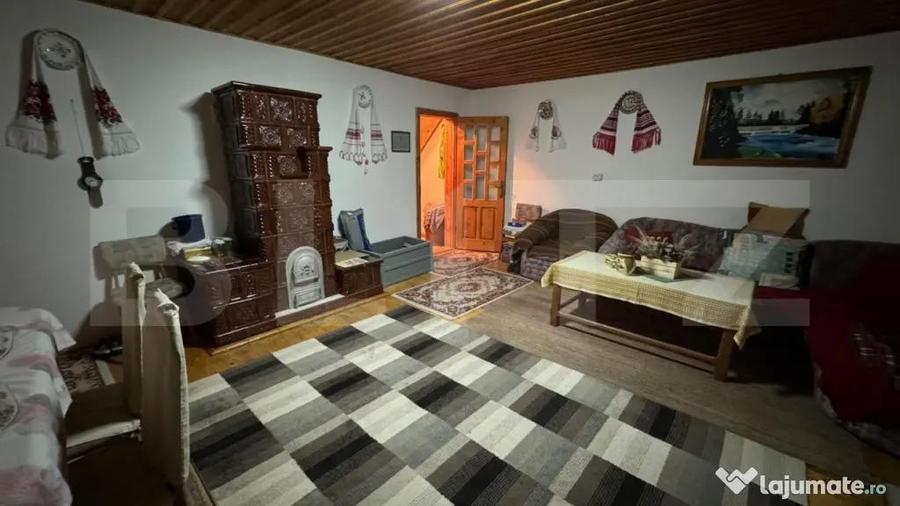 Casă cu 4 camere cu Teren 500 Mp în Colibița