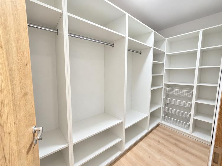 Duplex cu 4 camere cu Teren 302 Mp în Chișoda