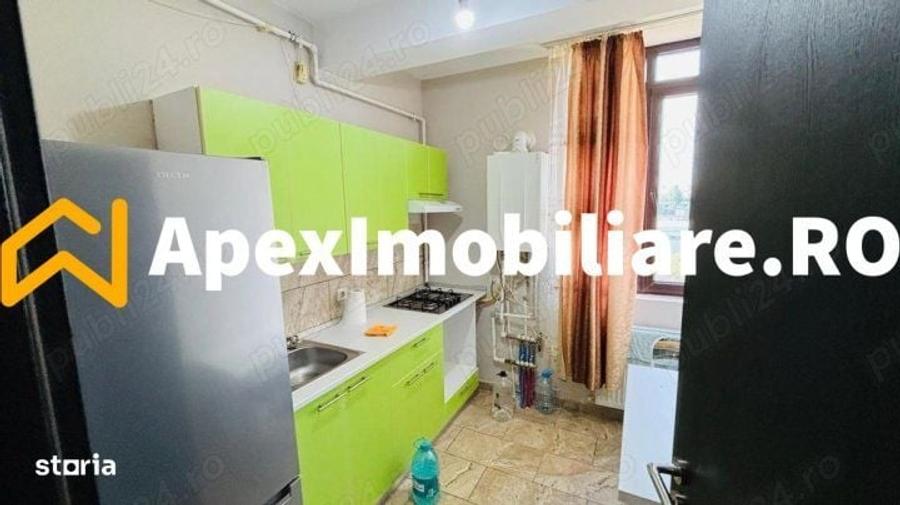 Apartament cu 2 camere semidecomandat în Giurgiului