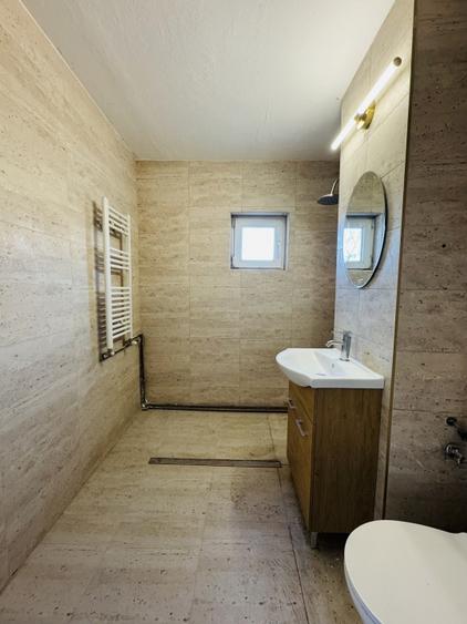 Apartament cu 3 camere decomandat în Lipovei