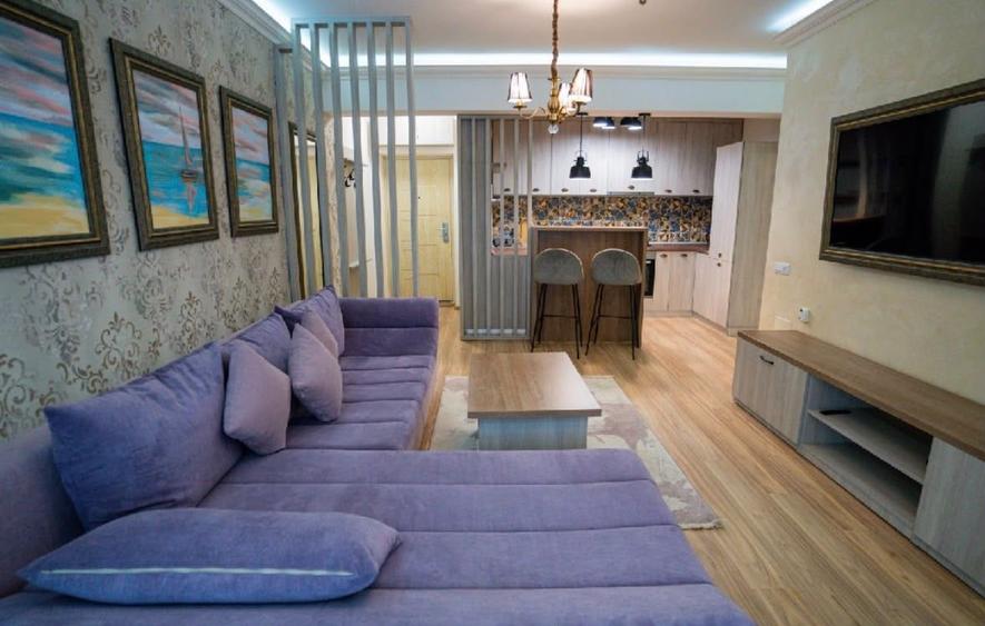 Apartament cu 2 camere, mobilat în Central