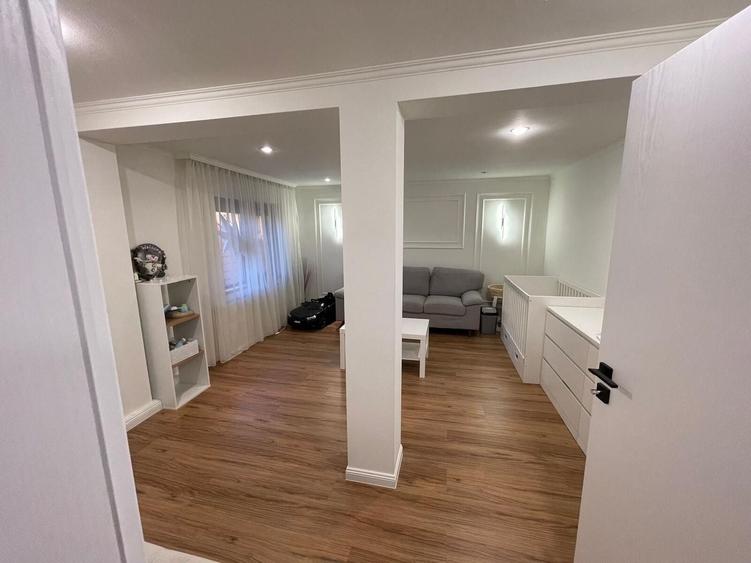 Apartament cu 5 camere decomandat, mobilat în Bogdăneștilor