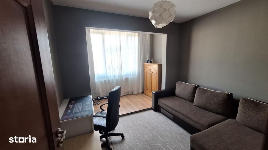 Apartament cu 4 camere în Central