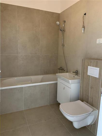 Apartament 2 camere decomandat | Ultimul etaj | Terasă 10,46 mp | Parcare - 3