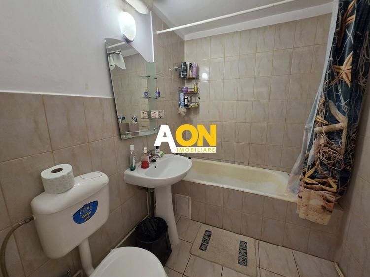 Apartament 3 camere, 68 mp utili, Cetate, zona Piata Cetate - 12