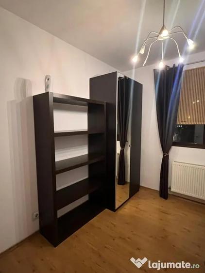 Apartament cu 3 camere decomandat în Văcăresti