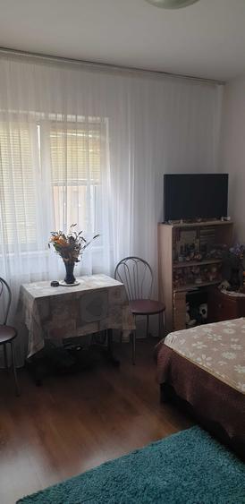 Apartament cu 2 camere decomandat în Astra