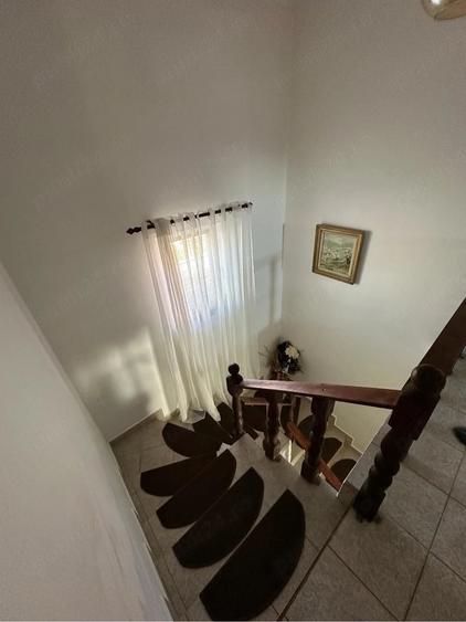 Casă cu Teren 391 Mp în Central