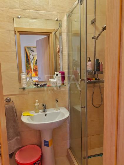 Apartament cu 3 camere decomandat, mobilat în Alexandriei