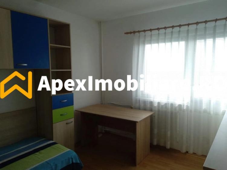 Apartament cu 4 camere decomandat în Militari