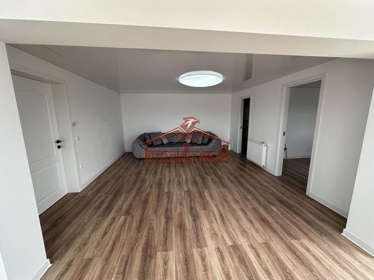 Duplex cu 4 camere cu Canalizare în Șelimbăr