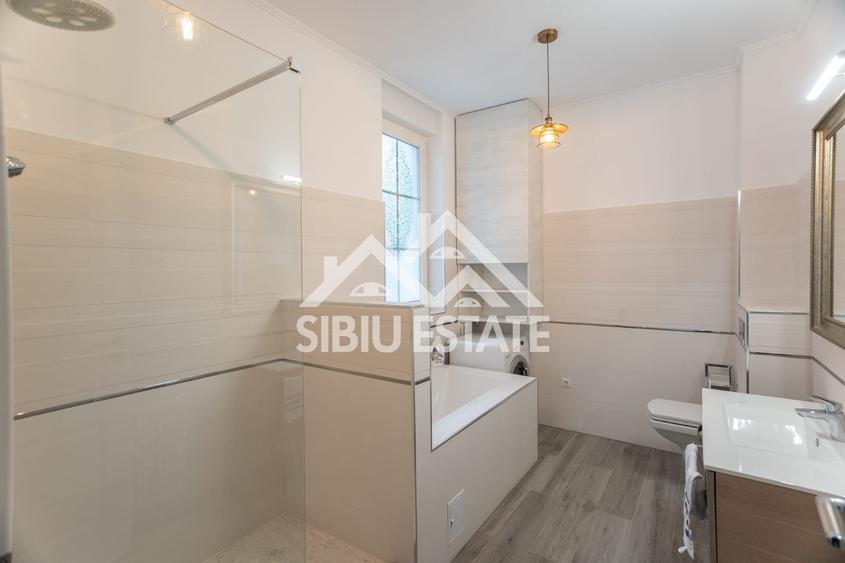 Apartament cu 3 camere în Calea Dumbrăvii