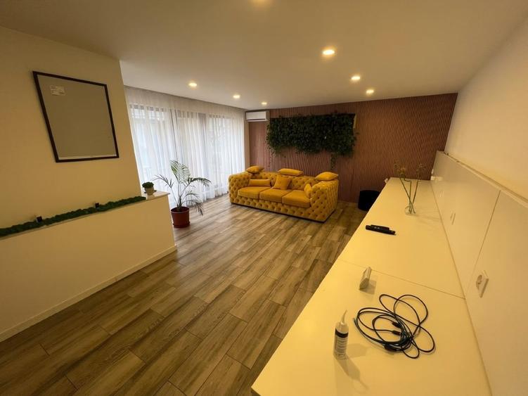 Apartament cu 3 camere decomandat, mobilat în Decebal