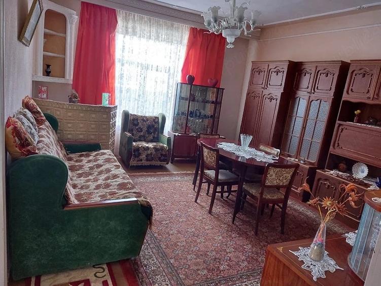 Casă cu Teren 919 Mp în Central
