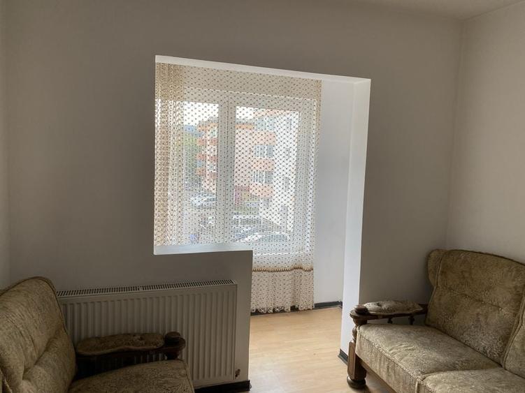Apartament cu 3 camere în Florești