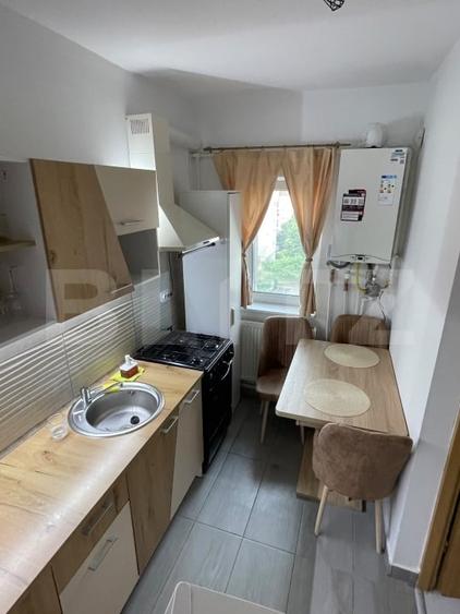 Apartament cu 2 camere semidecomandat, mobilat în Gării